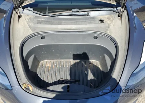 2021 Tesla Model 3 из США, поврежденный, VIN 5YJ3E1EB4MF995906